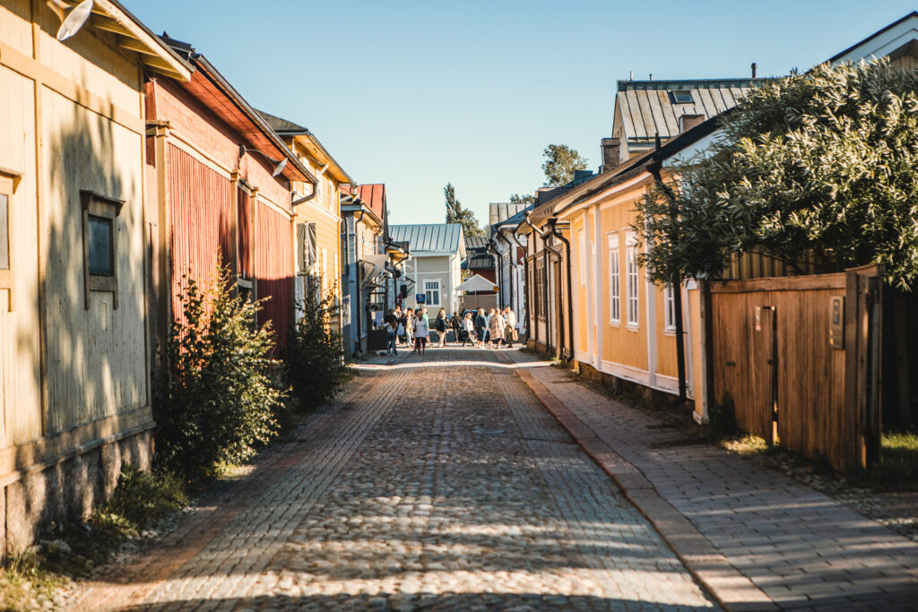Vähäkirkkokatu-street in Old Rauma during the summer