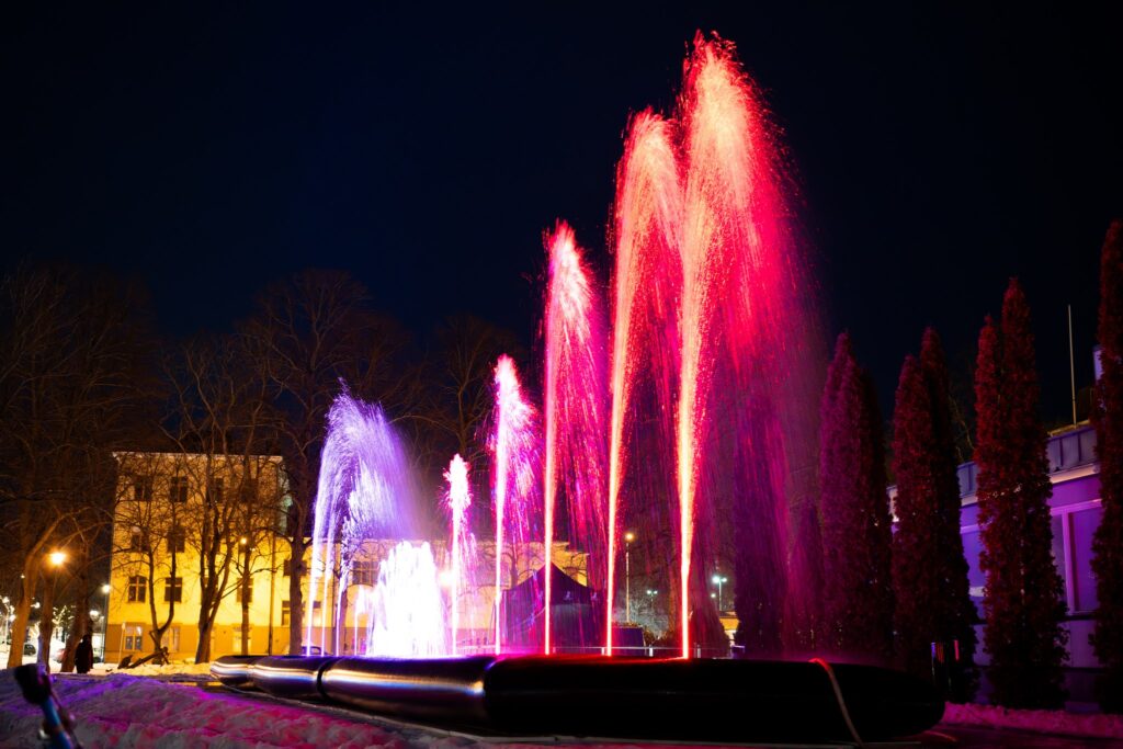 Light art made with water fountains