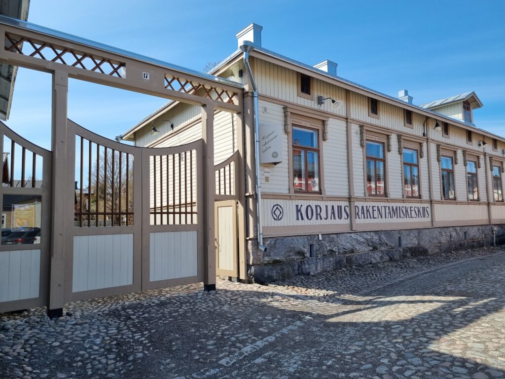 Main building and gate of Old Rauma renovation centre Tammela.